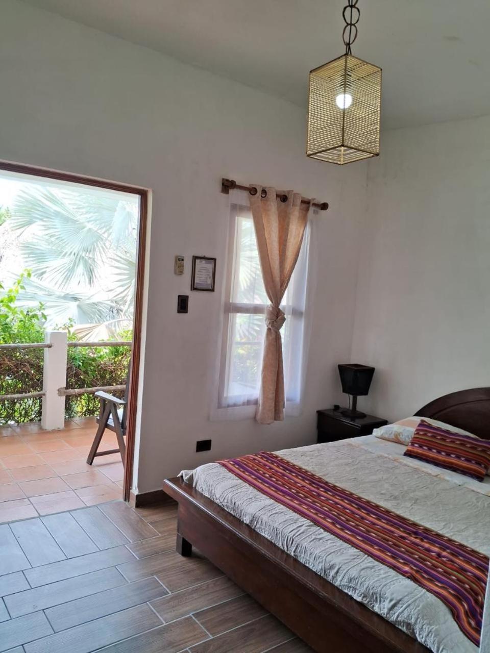 Hotel Atelie Del Mar Monterrico Eksteriør bilde